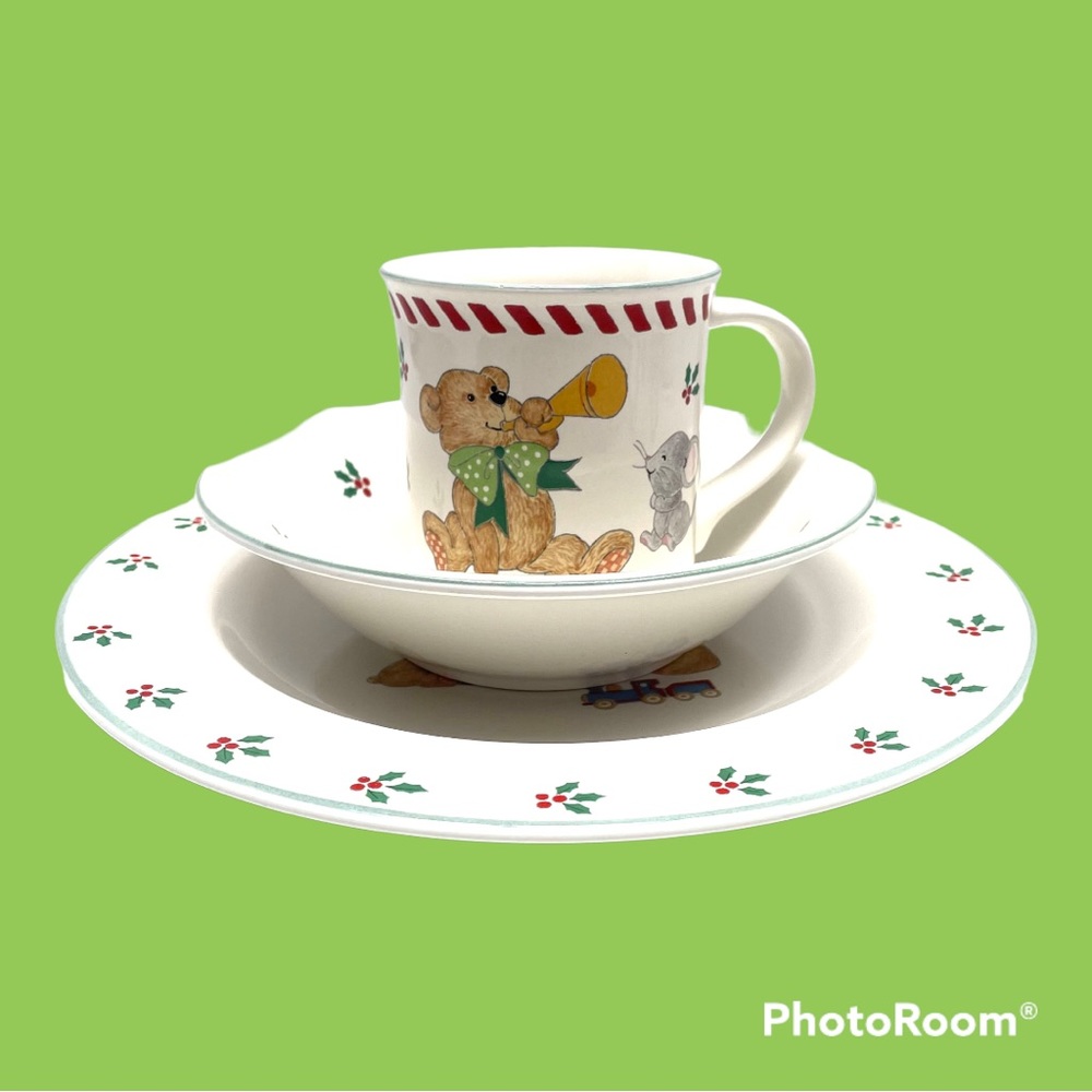 Mikasa Teddy's Christmas 3 Piece Child's Dining Set  - Vintage 1980's
